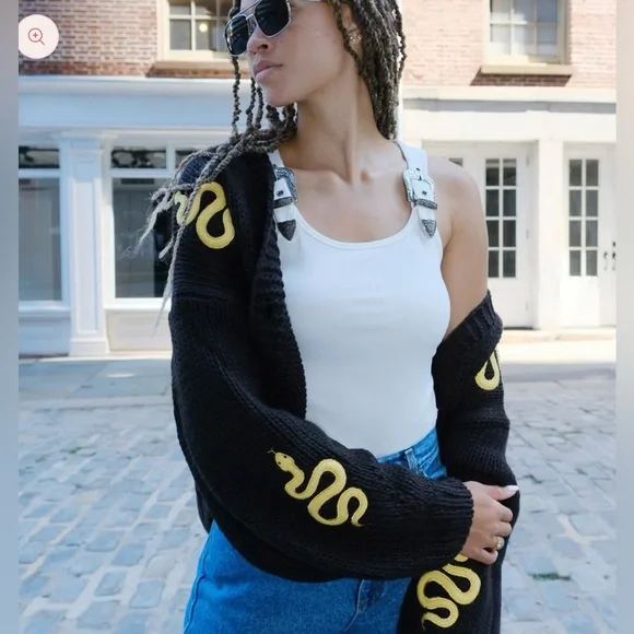 Reputation Vibes, Black Cardigan w/ Snakes! 🐍 🖤 - Picture 3 of 9